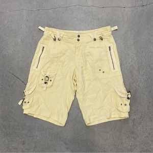DA - NANG  — yellow cargo shorts Size small